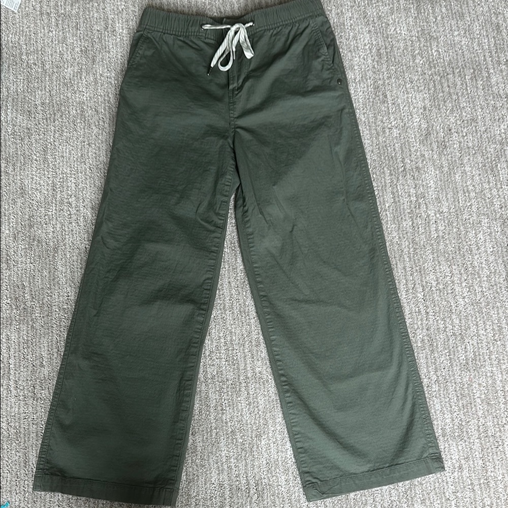 Vuori Women’s Ripstop wide leg pants
